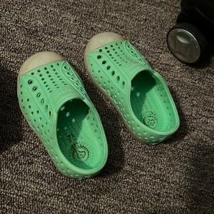 Toddler adorable green natives size c5